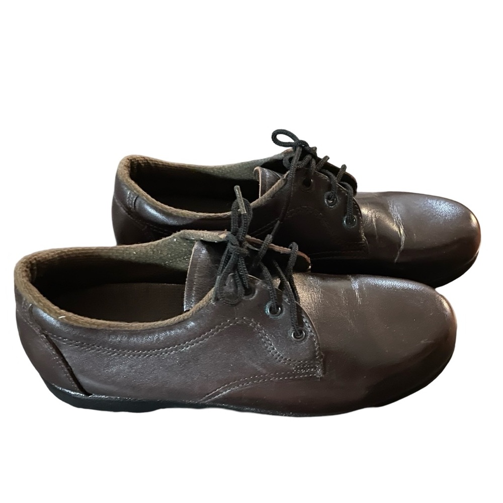 Classic Women's Brown Lace-Up Leather Shoes - Picture 2 of 12